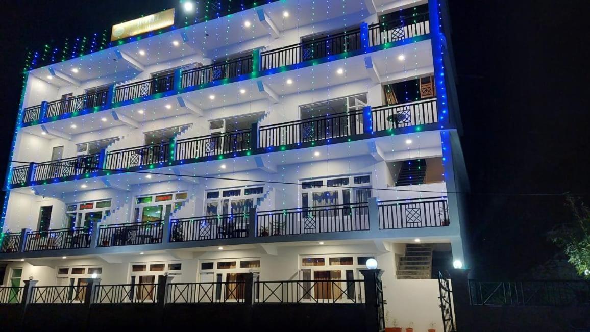Hotel Sunshine Дармсала Экстерьер фото