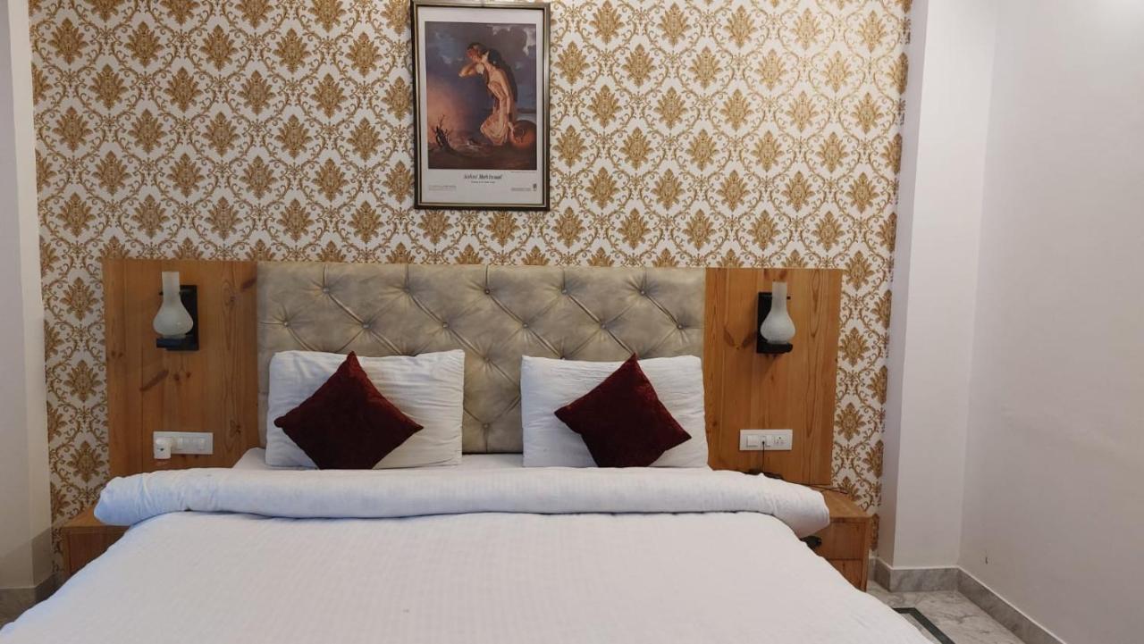 Hotel Sunshine Дармсала Экстерьер фото